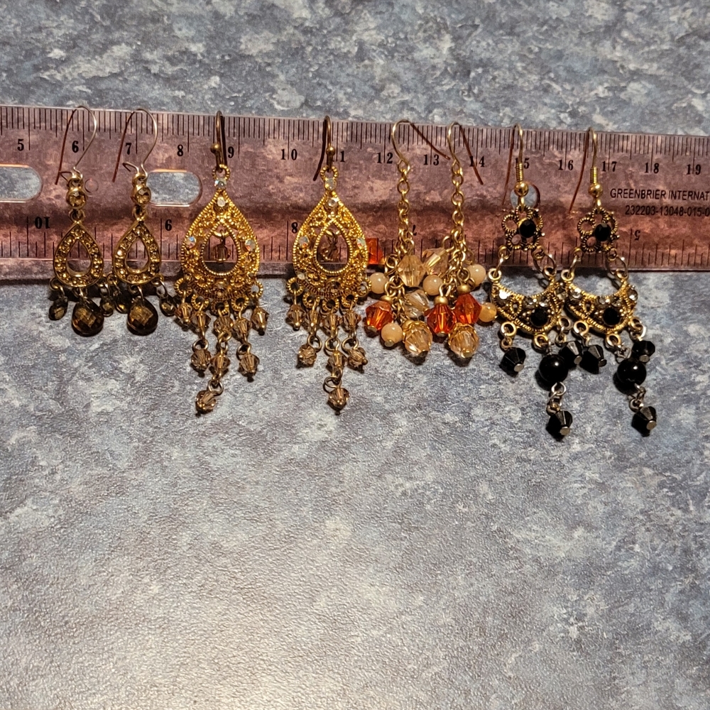 Fashion dangle earrings lot